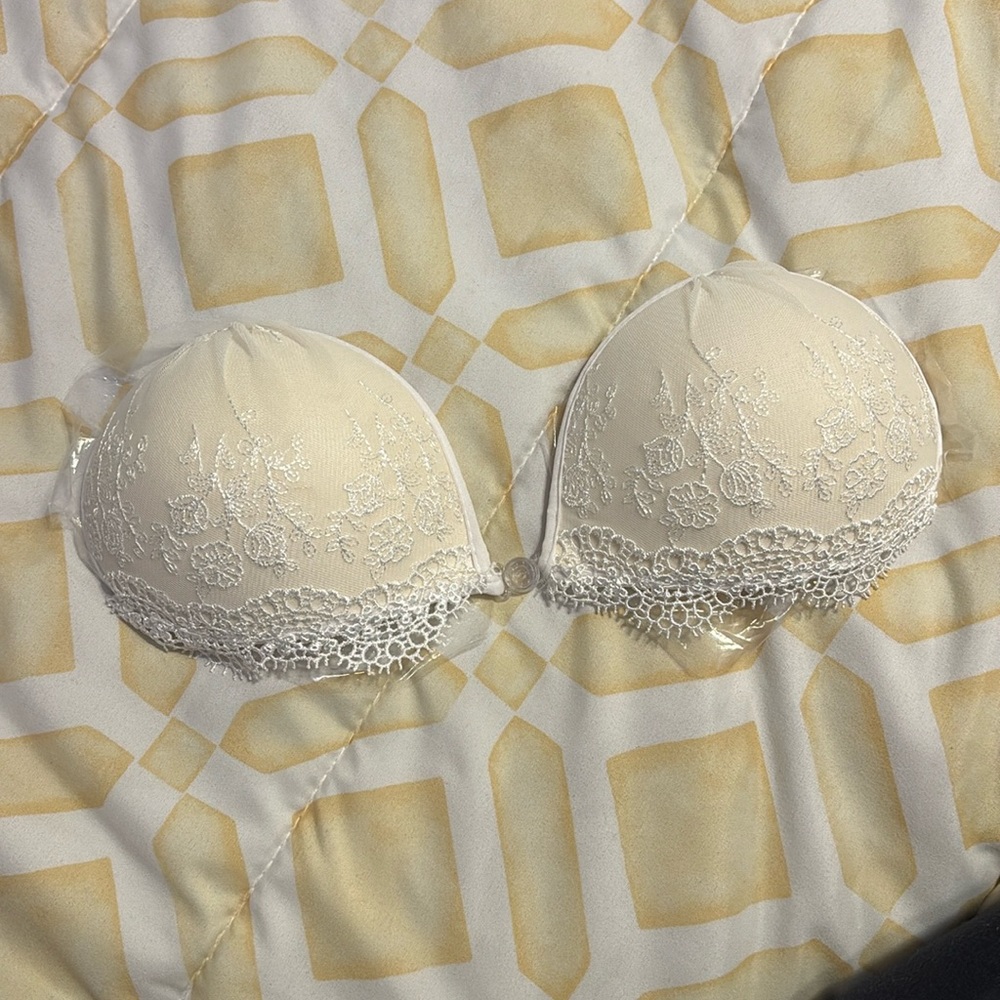 Total strapless sticky bra